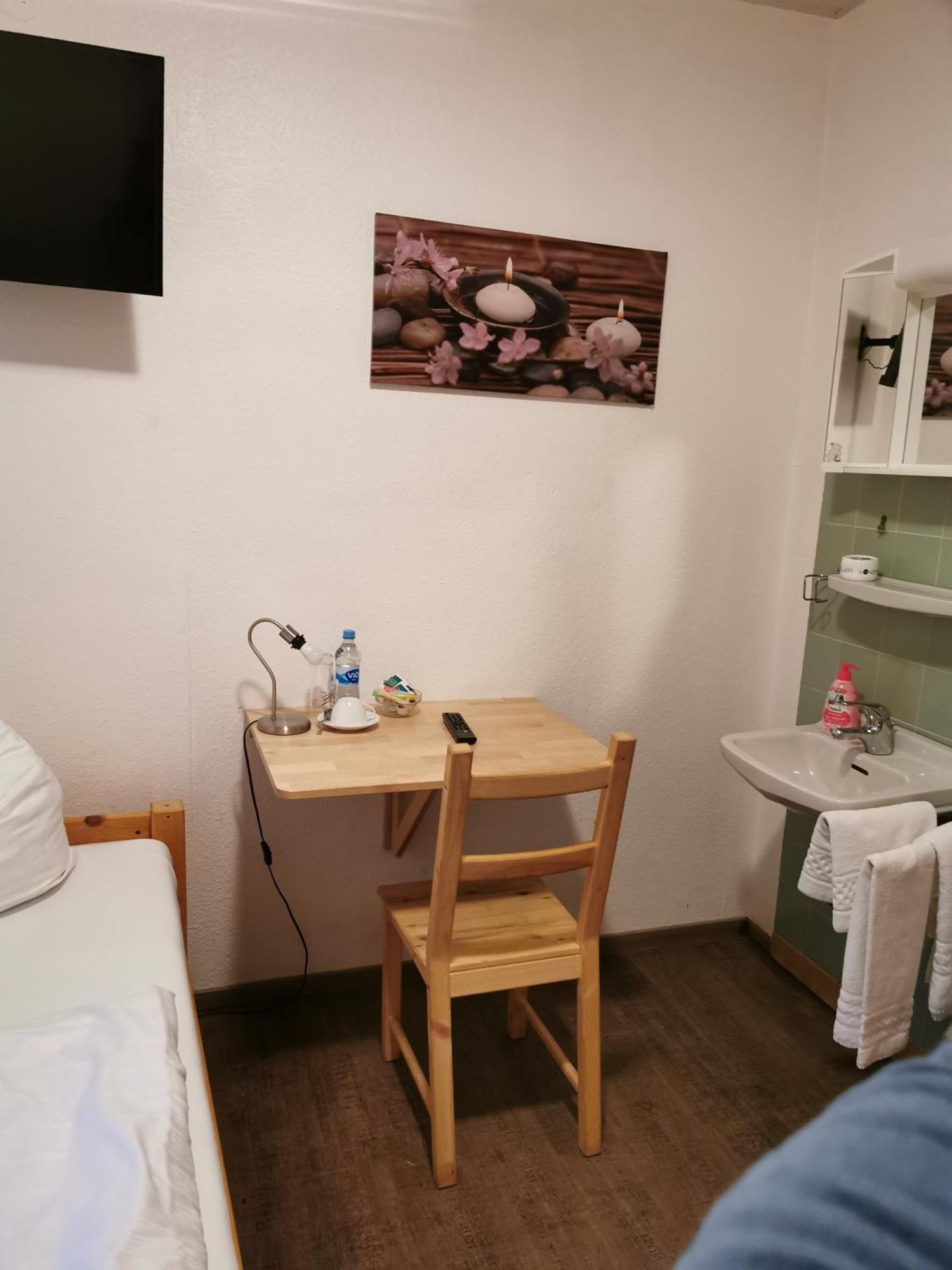 See Lord Hotel Kaiserslautern Zimmer foto