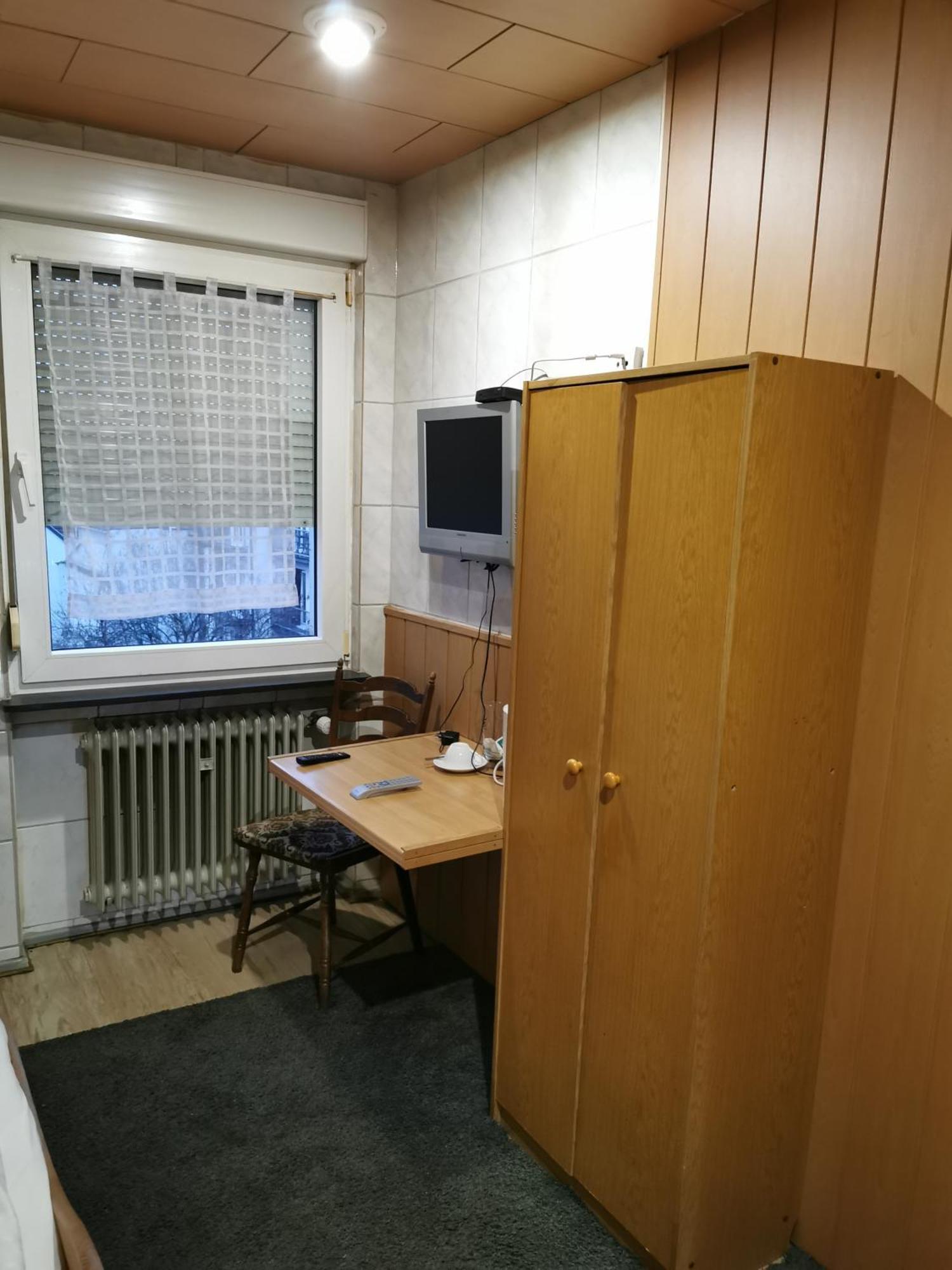 See Lord Hotel Kaiserslautern Zimmer foto